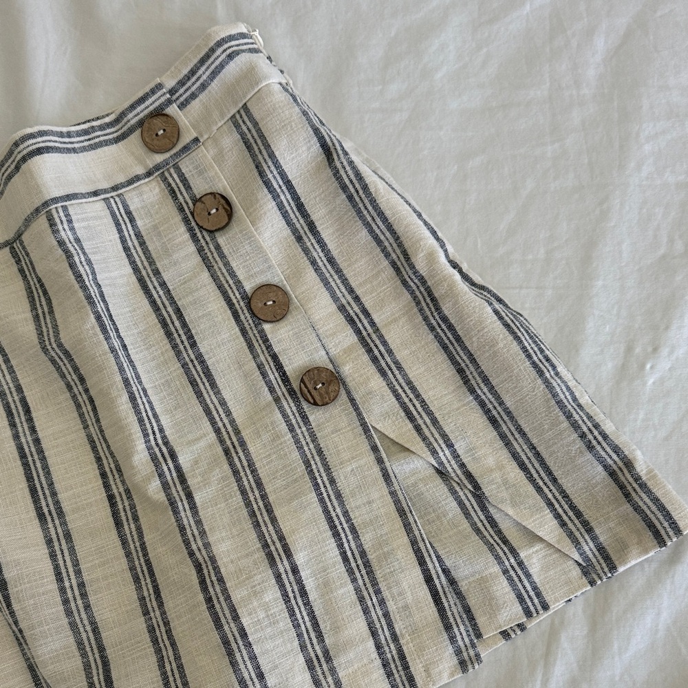 Striped Button-Front Skort - Picture 2 of 5